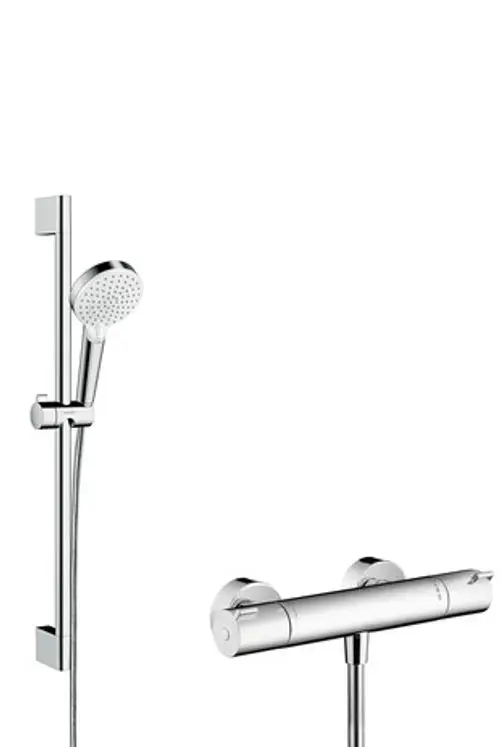 Brausesystem von Hansgrohe mit einer Wandstange und einem Thermostat. Der Duschkopf ist höhenverstellbar und hat einen flexiblen Schlauch. Metallisches Finish in Chrom.